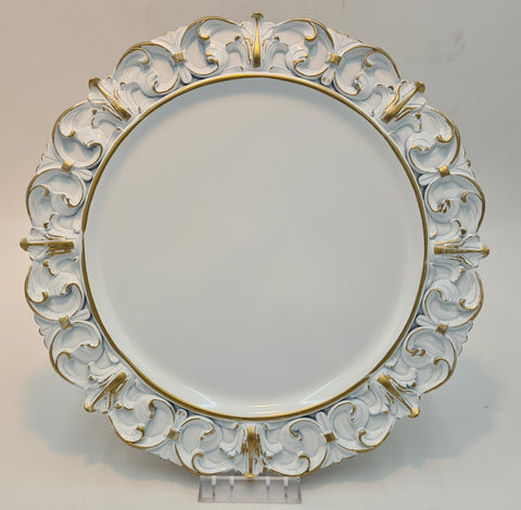 13.75"CHARGER PLATE-WHITE/GOLD